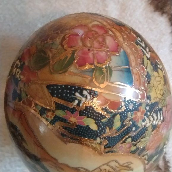 Vintage Royal Satsuma Large 11 Inch Porcelain Deco Egg With Stand - Picture 5 of 7